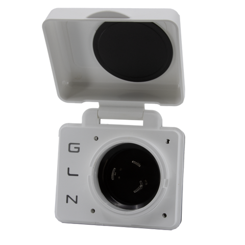 Hughes | Toma de corriente inteligente SafeView para autocaravana | SV30APIW | 30 A | Blanco