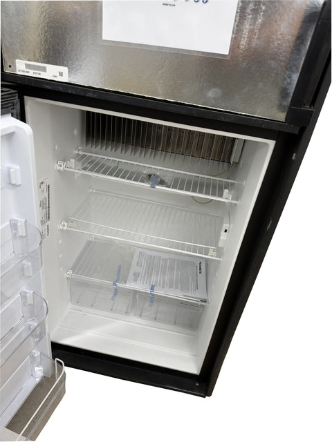 Dometic | RV Refrigerator | DM2682-01 Scratch and Dent | 9600007196 | 6 Cubic Feet | Americana II | Adjustable Thermostat