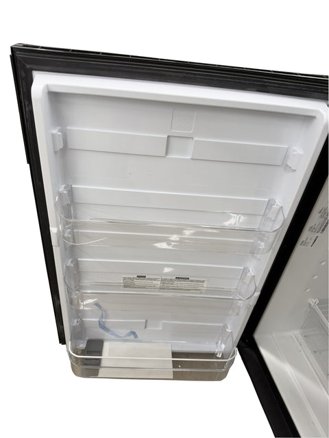Dometic | RV Refrigerator | DM2682-01 Scratch and Dent | 9600007196 | 6 Cubic Feet | Americana II | Adjustable Thermostat
