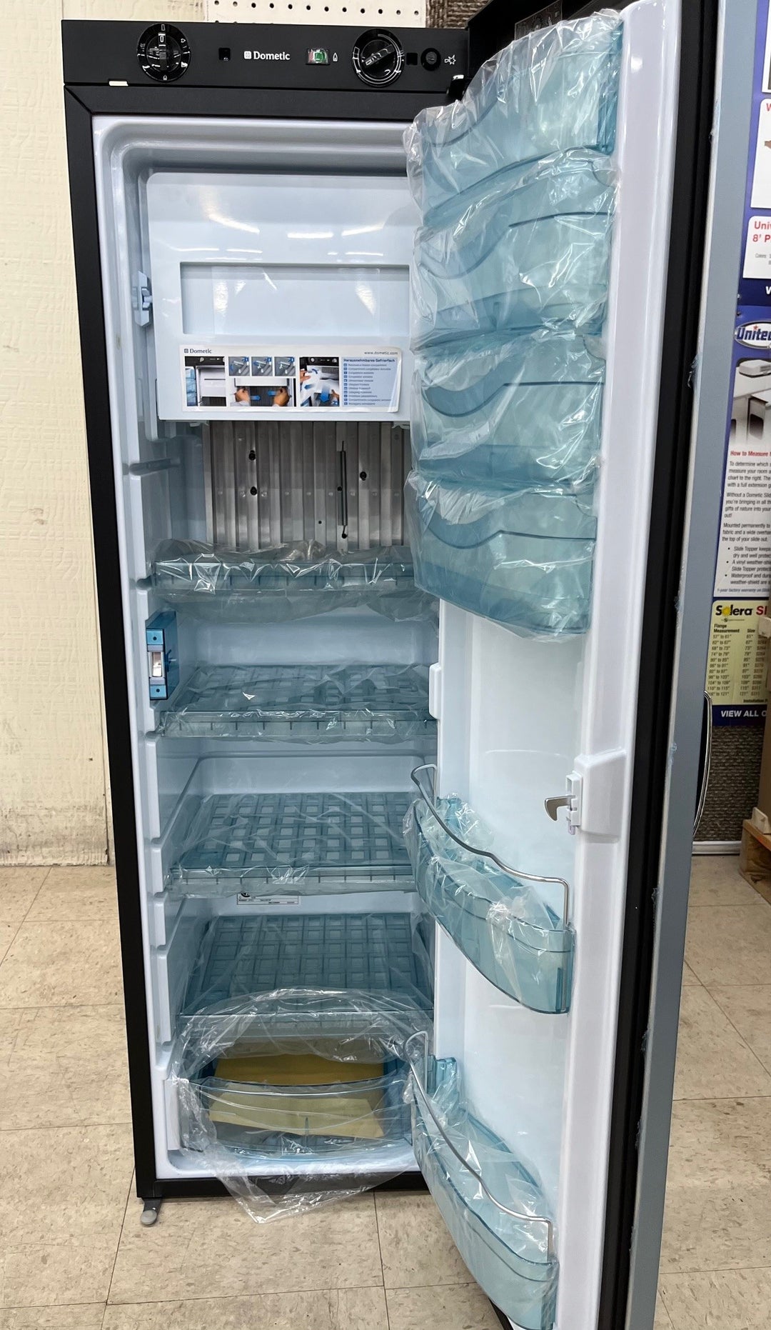 Dometic RV Refrigerators & Fridges | United RV Parts