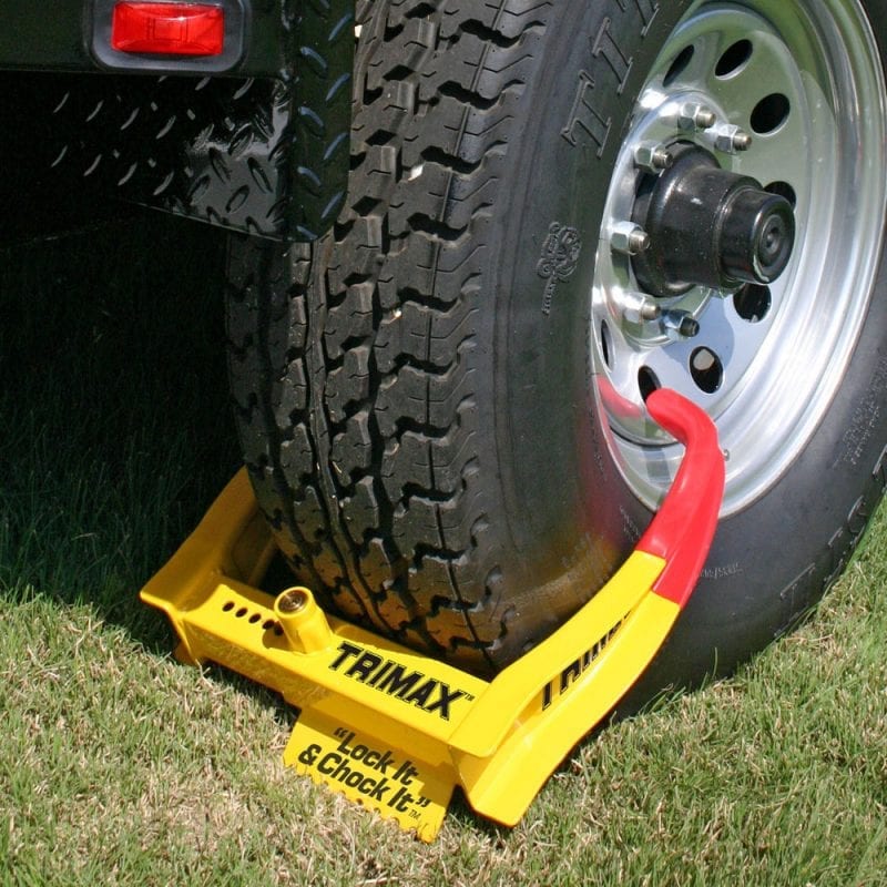 TRIMAX TCL75 タイヤロック　ランクル Amazon.com: Trimax TCL75 Pair of Wheel Chock Locks : Automotive